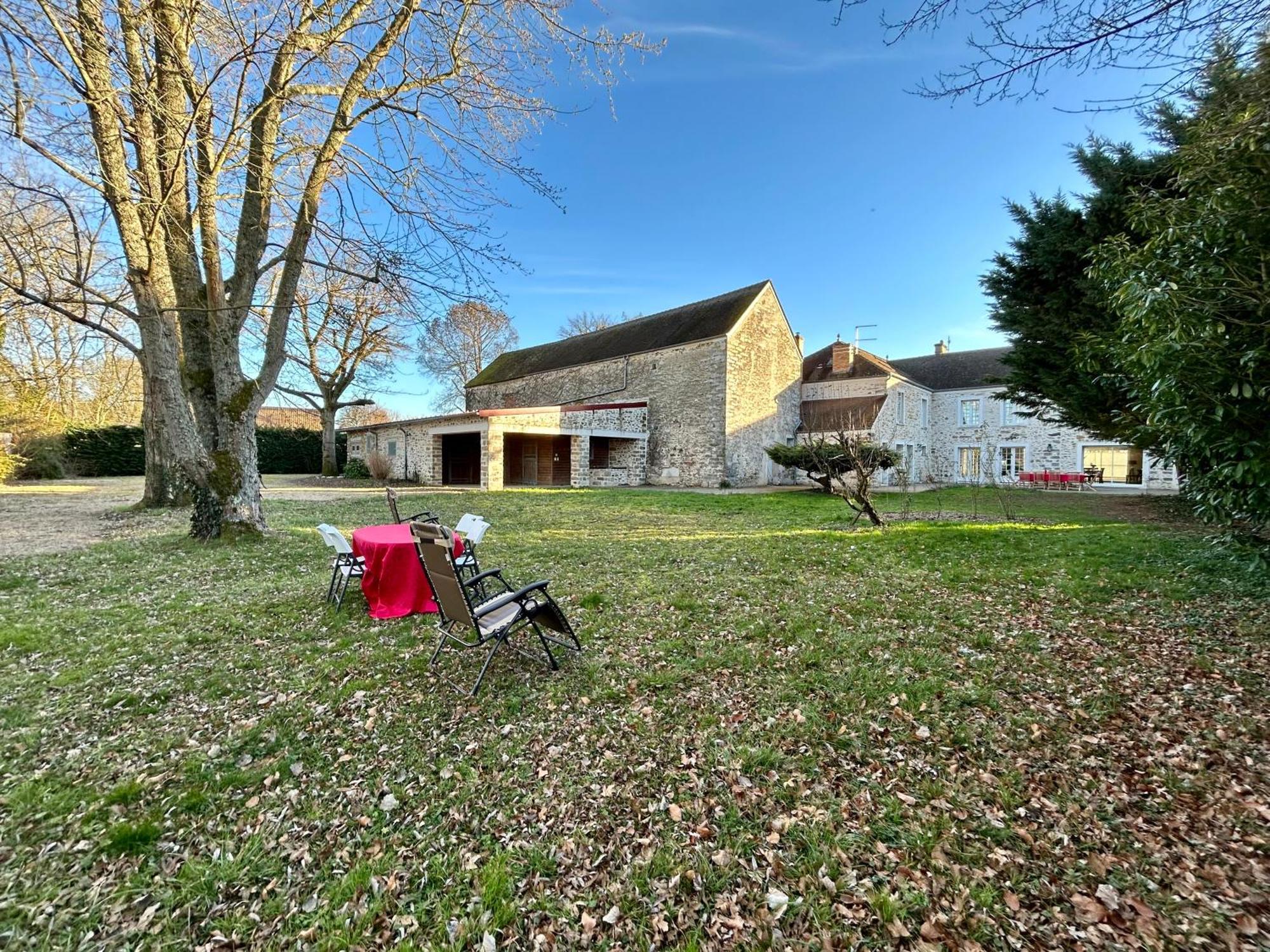 Le Domaine De Brie Appartement Chatillon-la-Borde Buitenkant foto